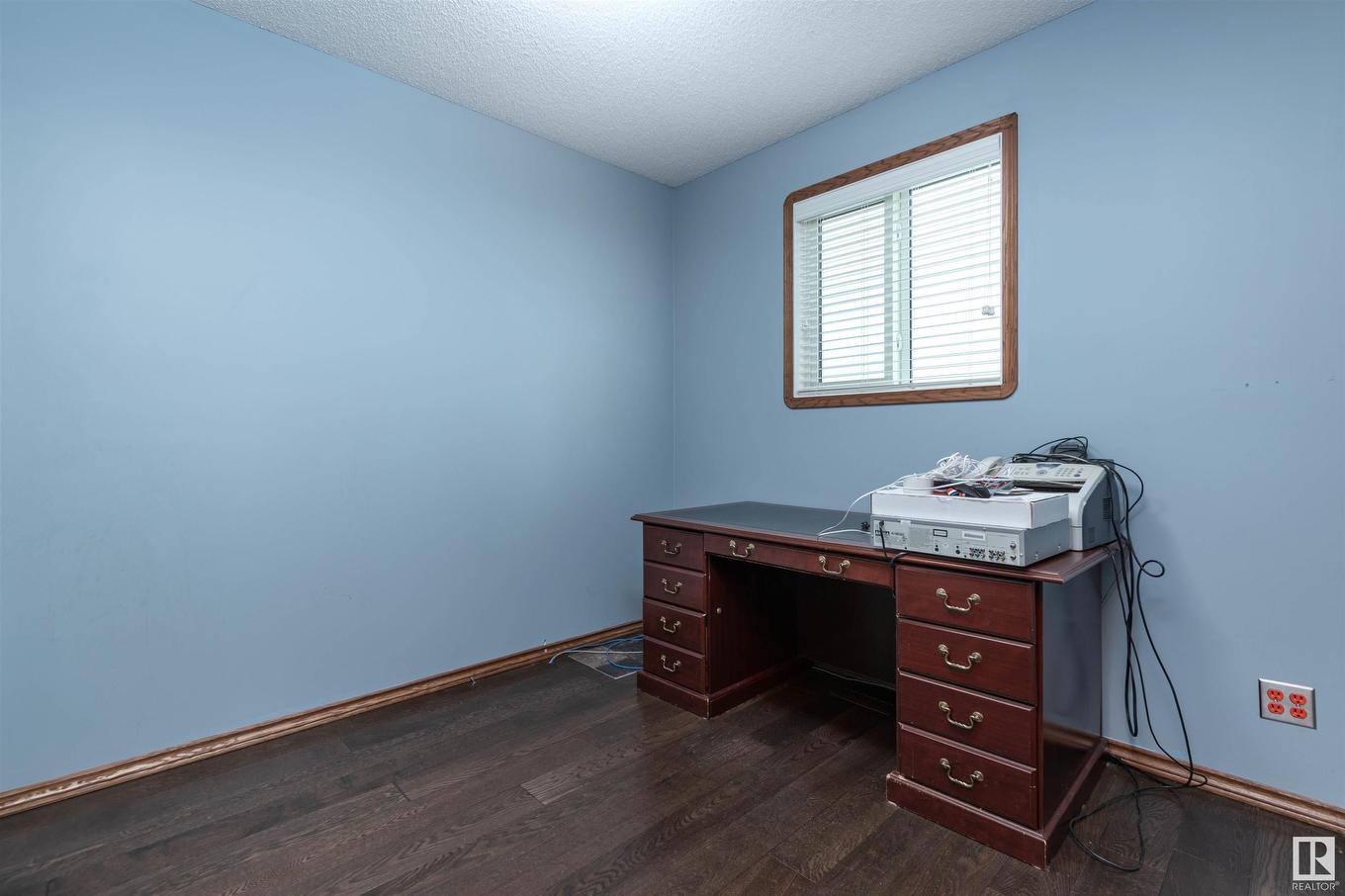 4126 46 Street, Vegreville, AB - Indoor