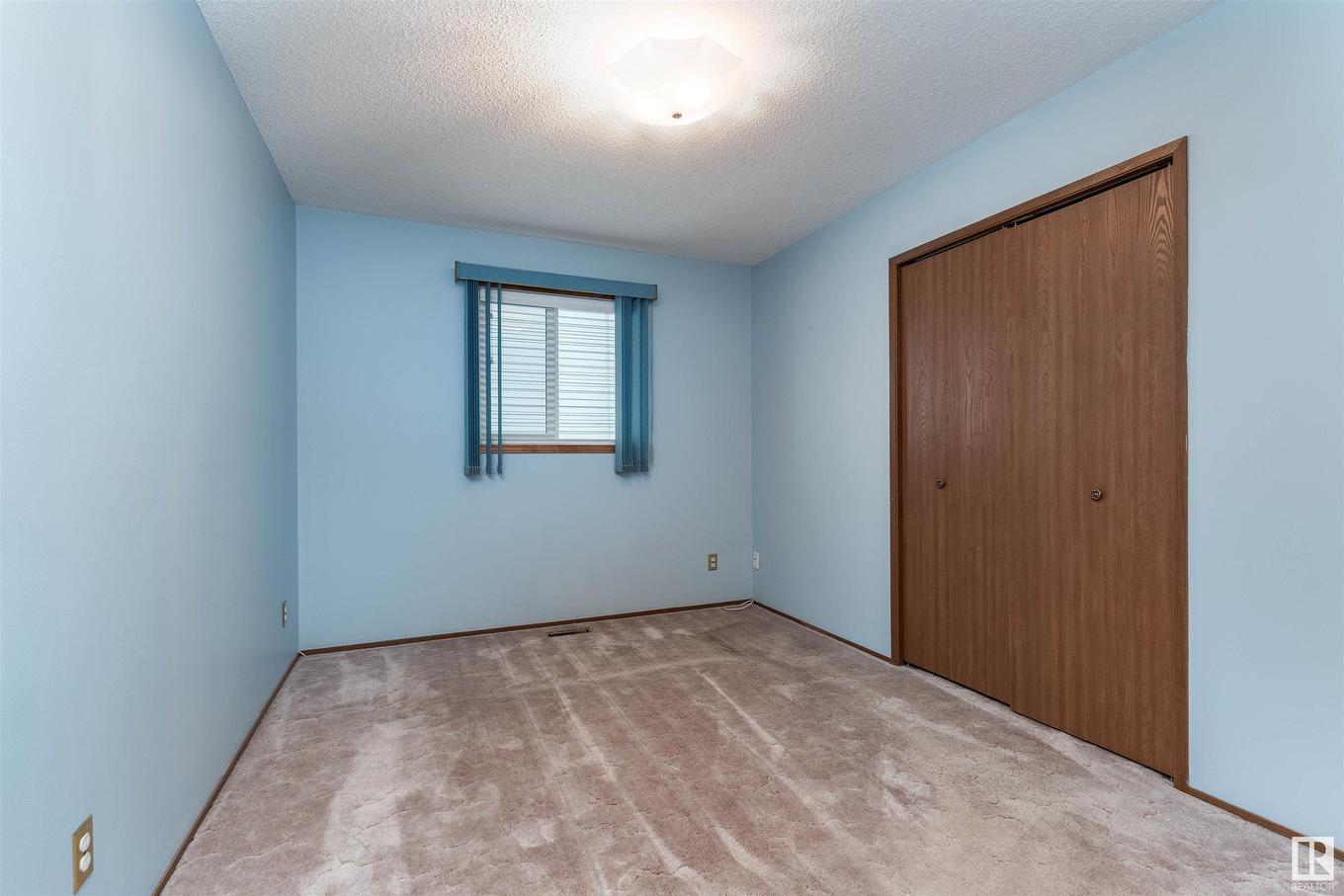 4126 46 Street, Vegreville, AB - Indoor Photo Showing Other Room