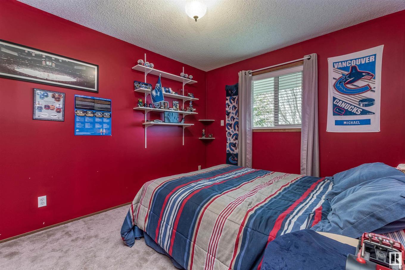 4126 46 Street, Vegreville, AB - Indoor Photo Showing Bedroom