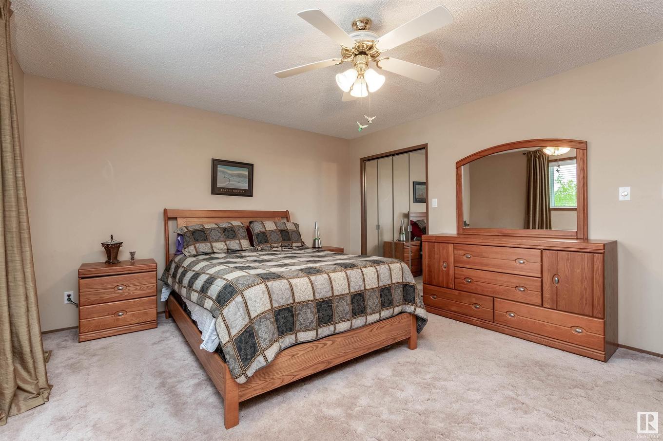 4126 46 Street, Vegreville, AB - Indoor Photo Showing Bedroom