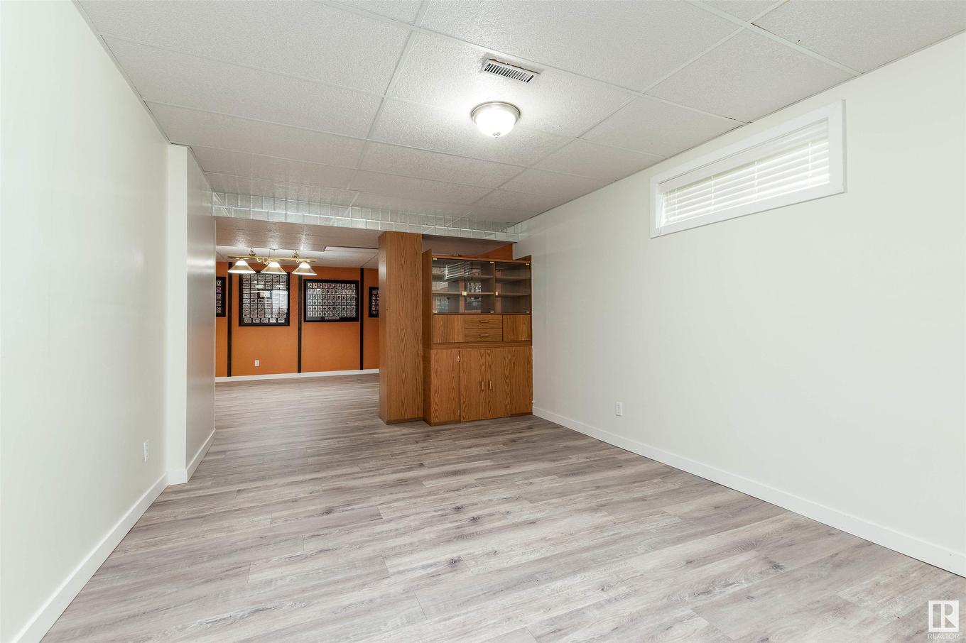 4126 46 Street, Vegreville, AB - Indoor