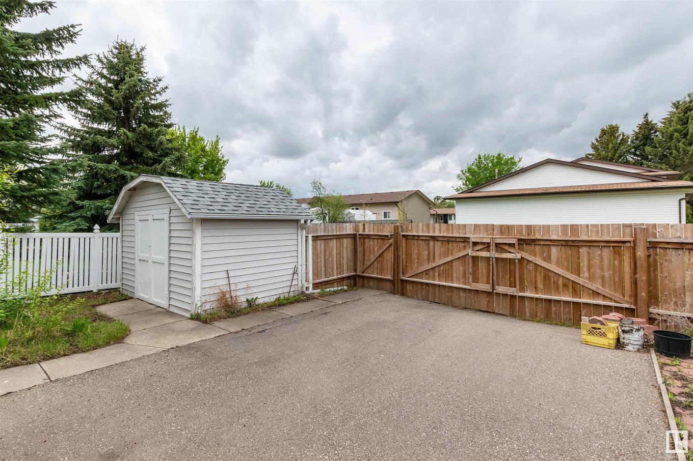 4126 46 Street, Vegreville, AB - Outdoor