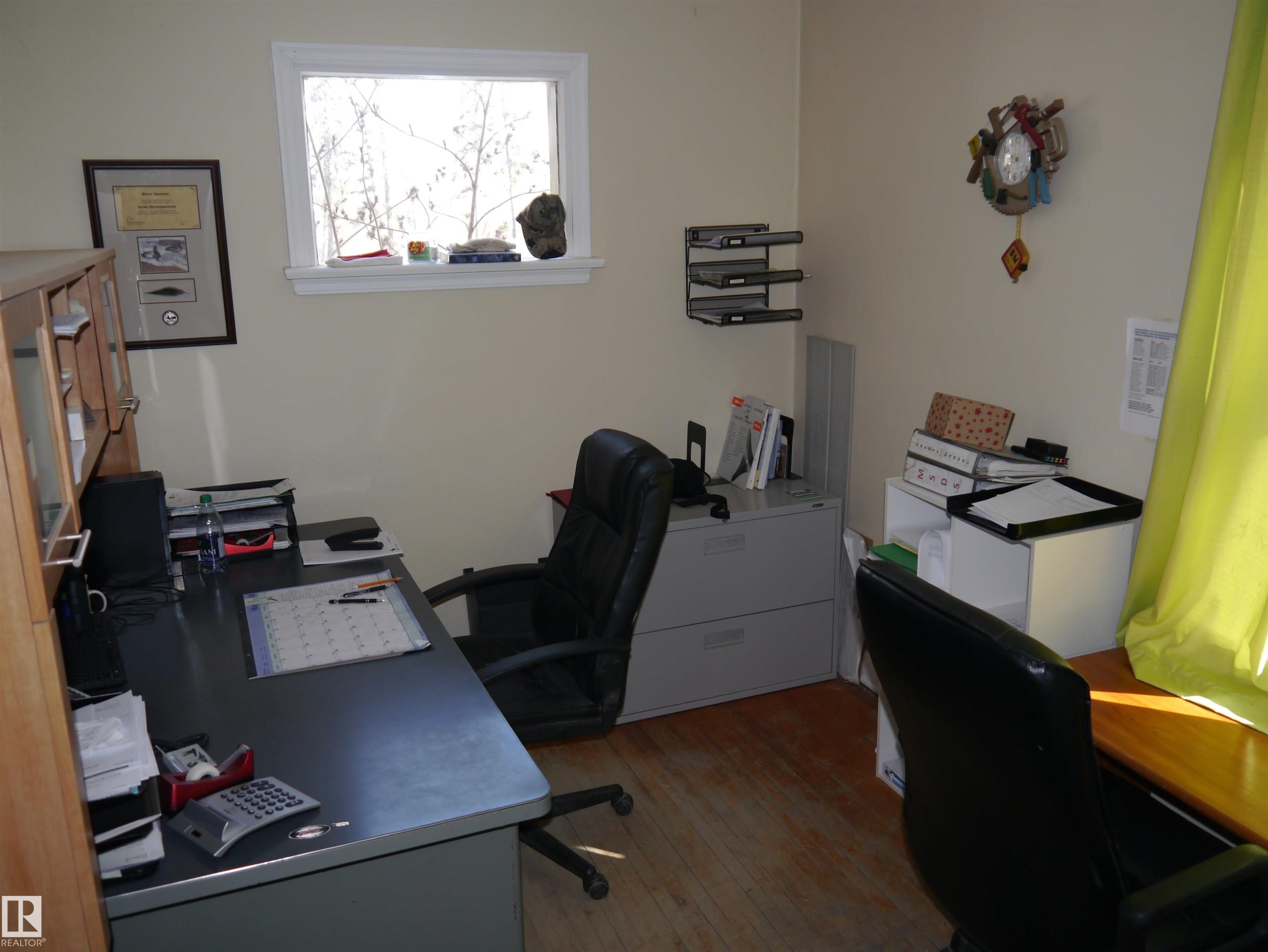 4907 & 4911 47 Avenue, Stony Plain, AB - Indoor Photo Showing Office