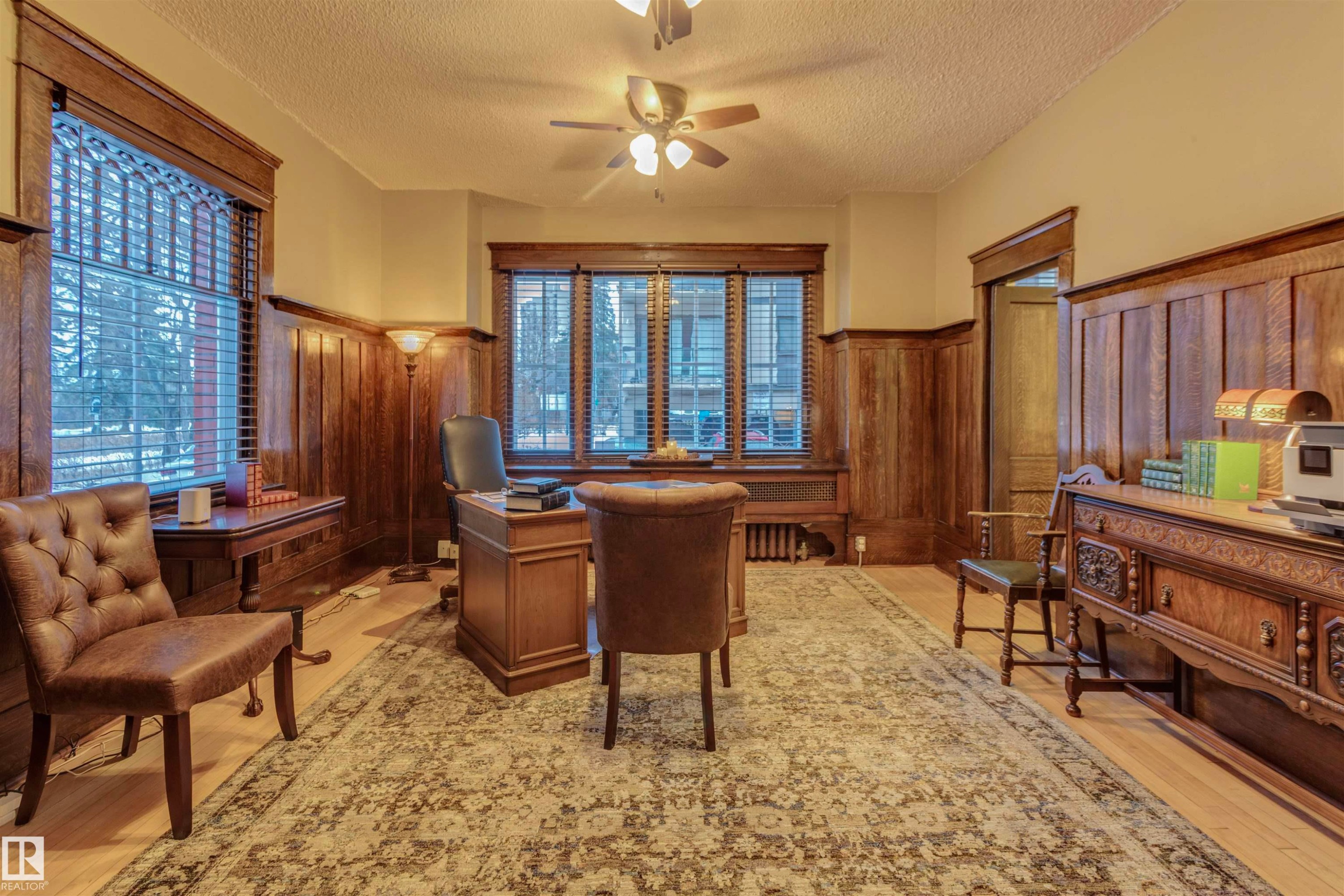 10417 Saskatchewan Drive, Edmonton, AB - Indoor