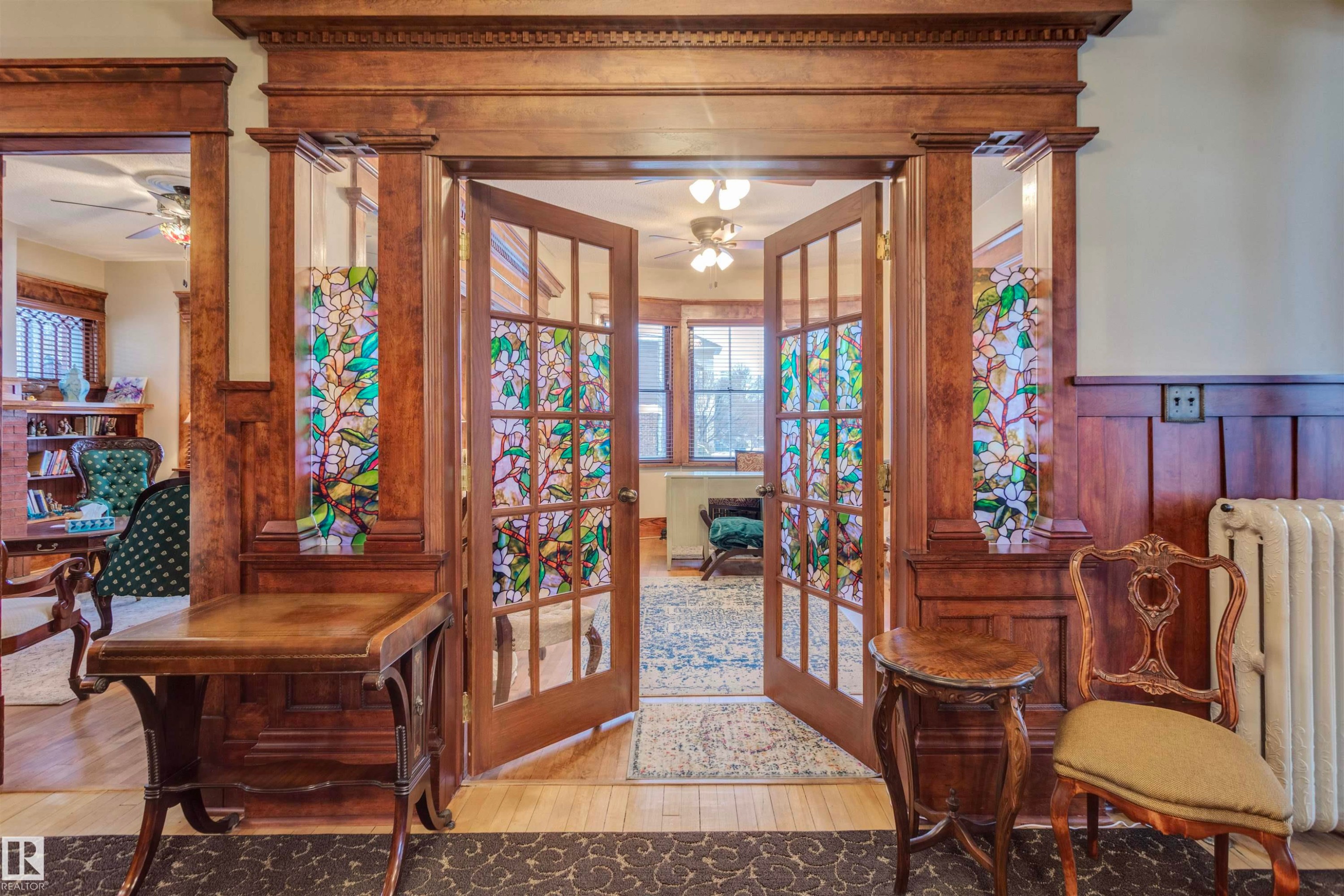 10417 Saskatchewan Drive, Edmonton, AB - Indoor Photo Showing Other Room