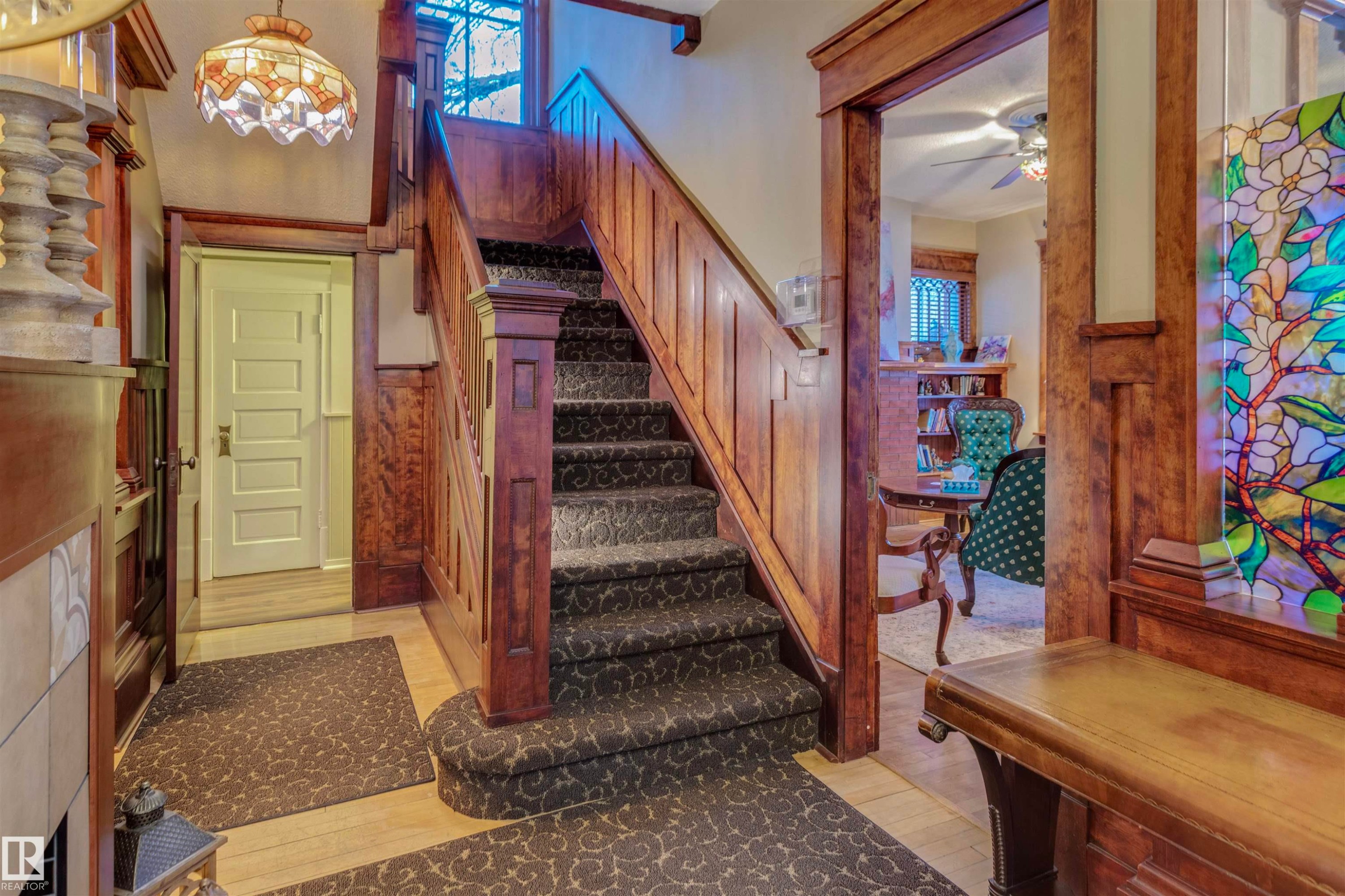 10417 Saskatchewan Drive, Edmonton, AB - Indoor Photo Showing Other Room