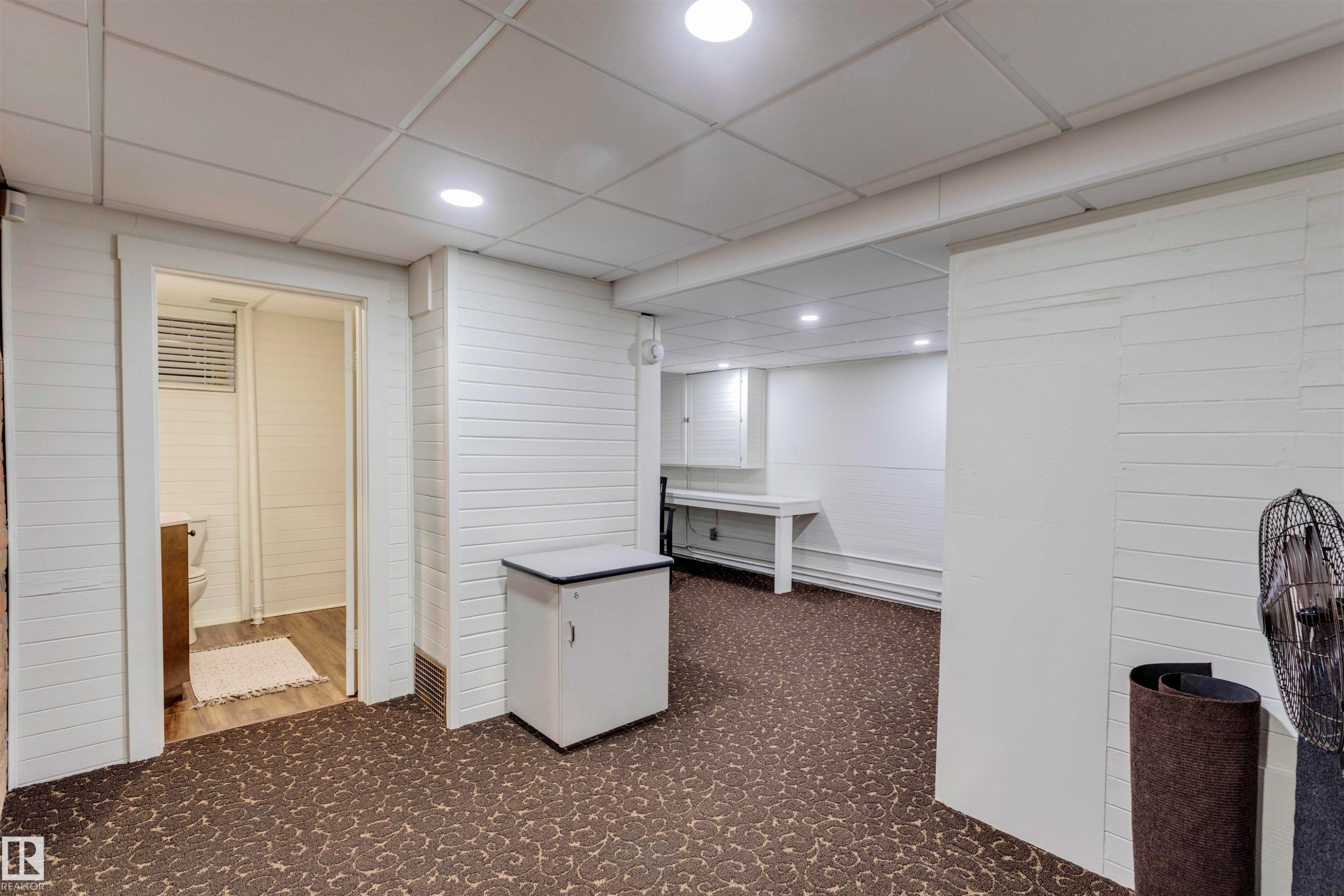 10417 Saskatchewan Drive, Edmonton, AB - Indoor