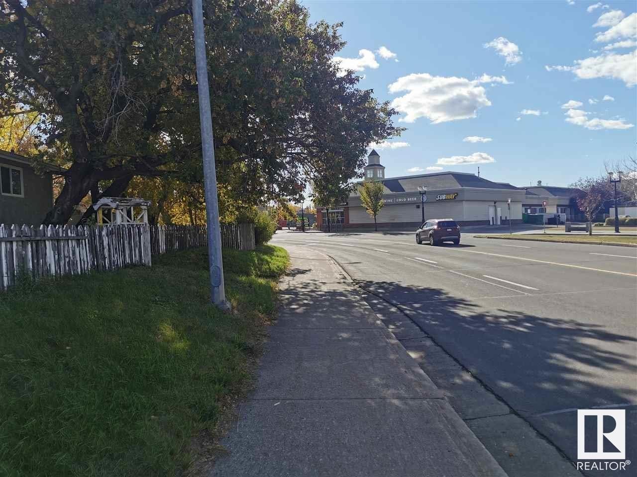 11833 Fort Road, Edmonton, AB