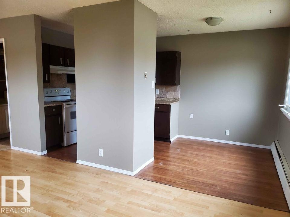 5014 52 Avenue, Glendon, AB - Indoor