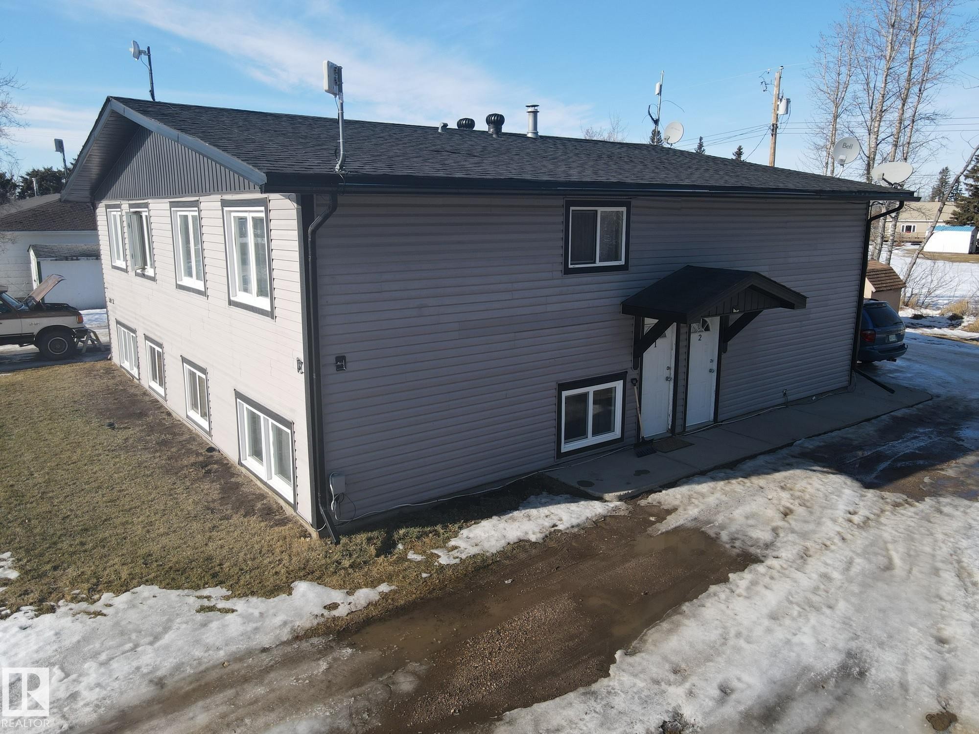 5014 52 Avenue, Glendon, AB - Outdoor With Exterior