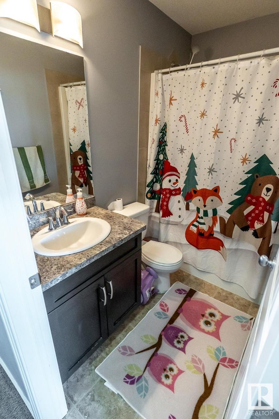#20 Spruce Boulevard, Leduc, AB - Indoor Photo Showing Bathroom