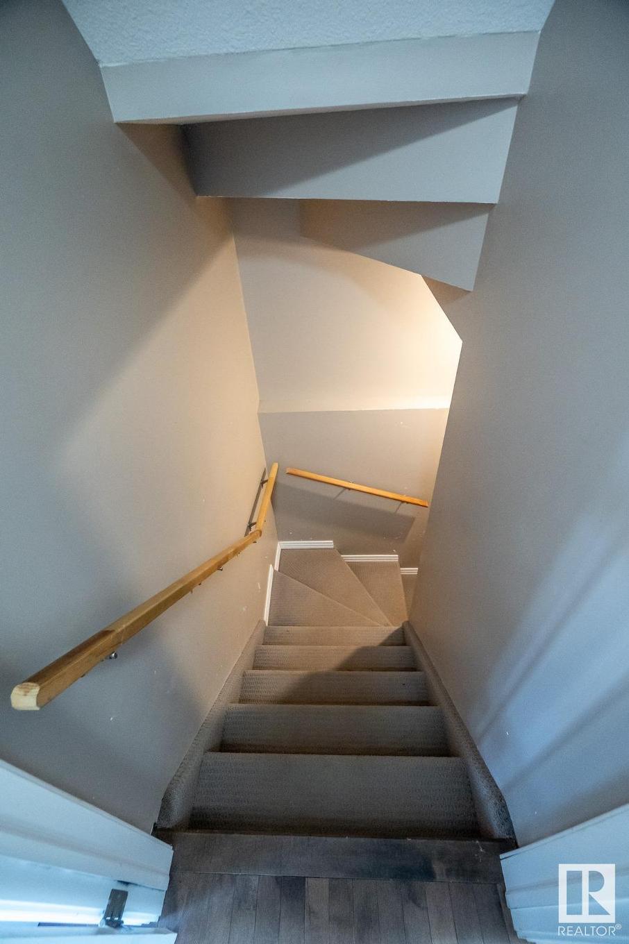 #20 Spruce Boulevard, Leduc, AB - Indoor Photo Showing Other Room