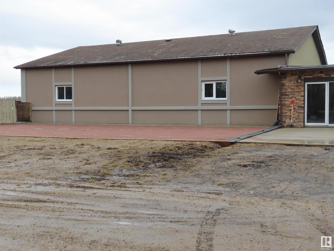 57013 Rr 70, Rural Lac Ste. Anne County, AB - Outdoor