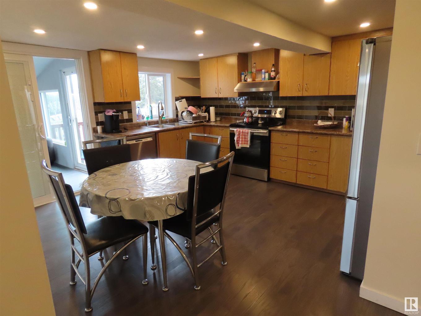 57013 Rr 70, Rural Lac Ste. Anne County, AB - Indoor