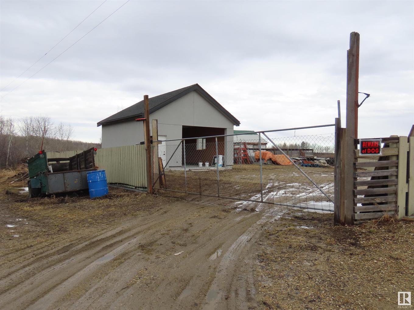 57013 Rr 70, Rural Lac Ste. Anne County, AB - Outdoor With Deck Patio Veranda