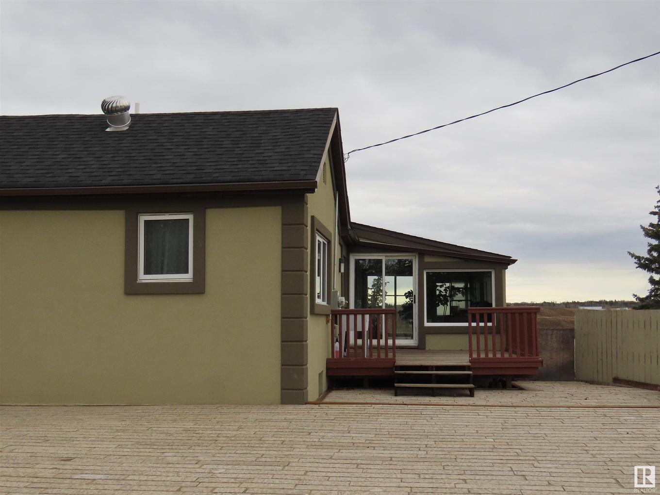 57013 Rr 70, Rural Lac Ste. Anne County, AB - Outdoor