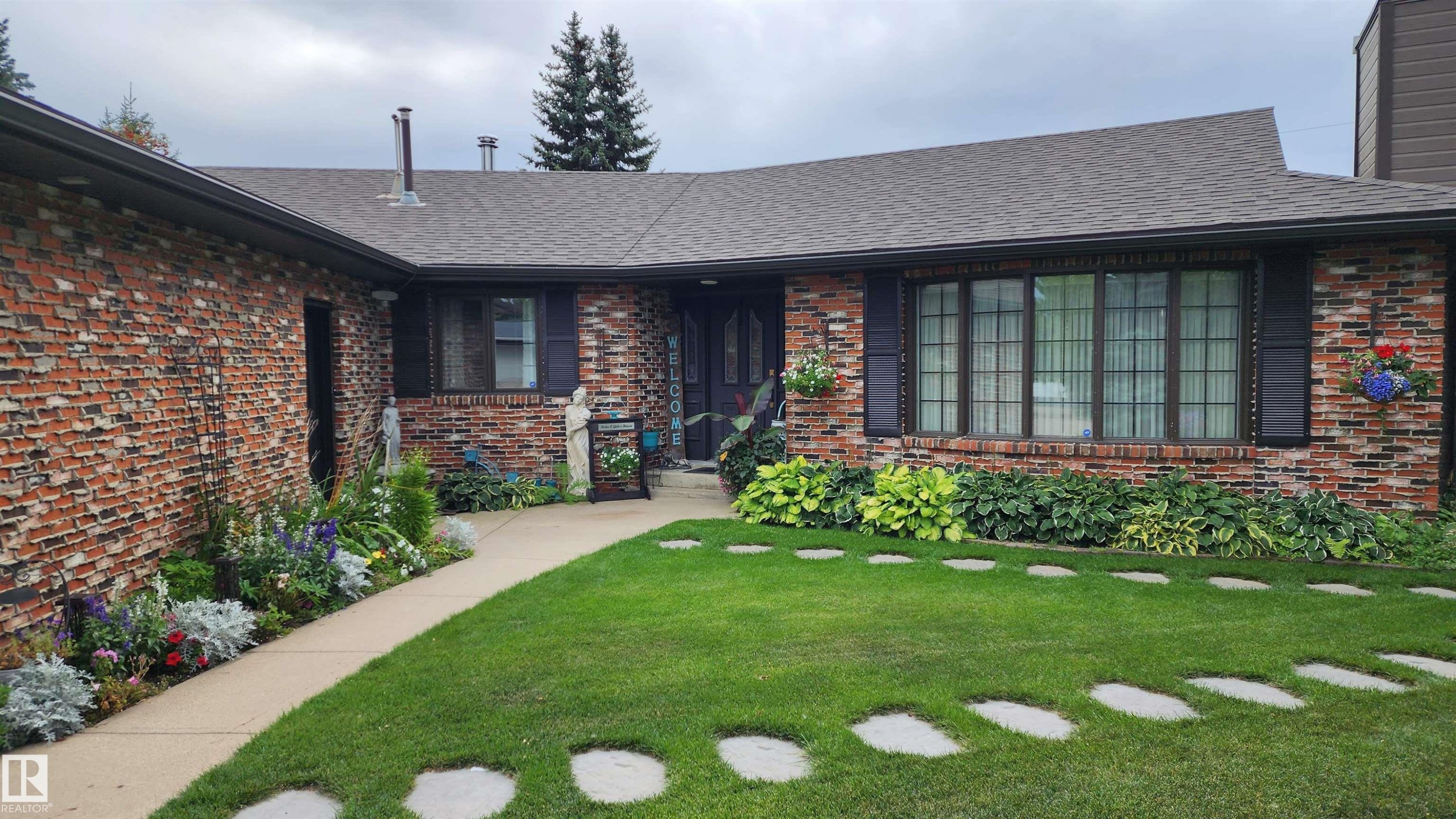 5307 Ravine Drive, Elk Point, AB - Outdoor