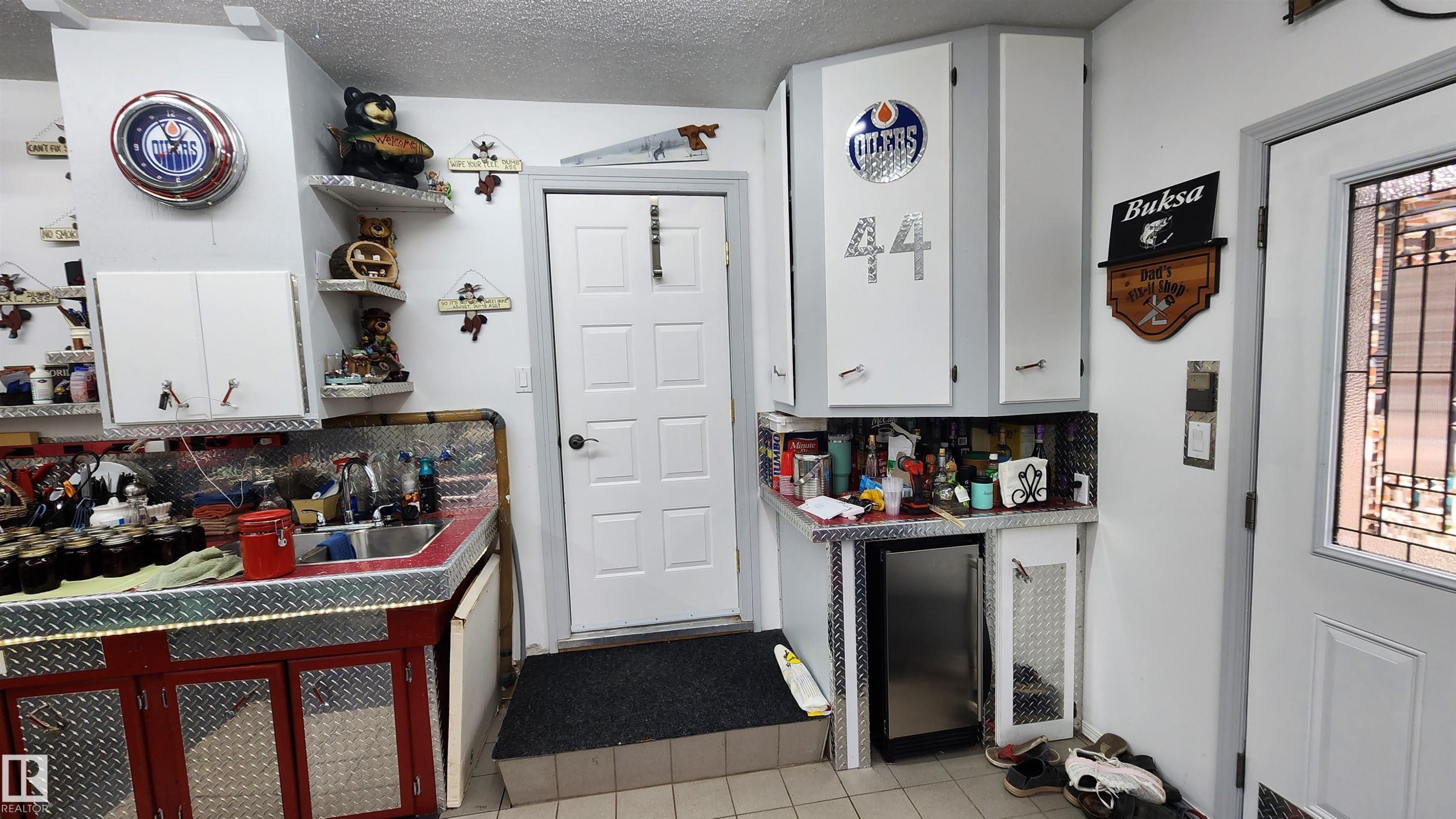 5307 Ravine Drive, Elk Point, AB - Indoor