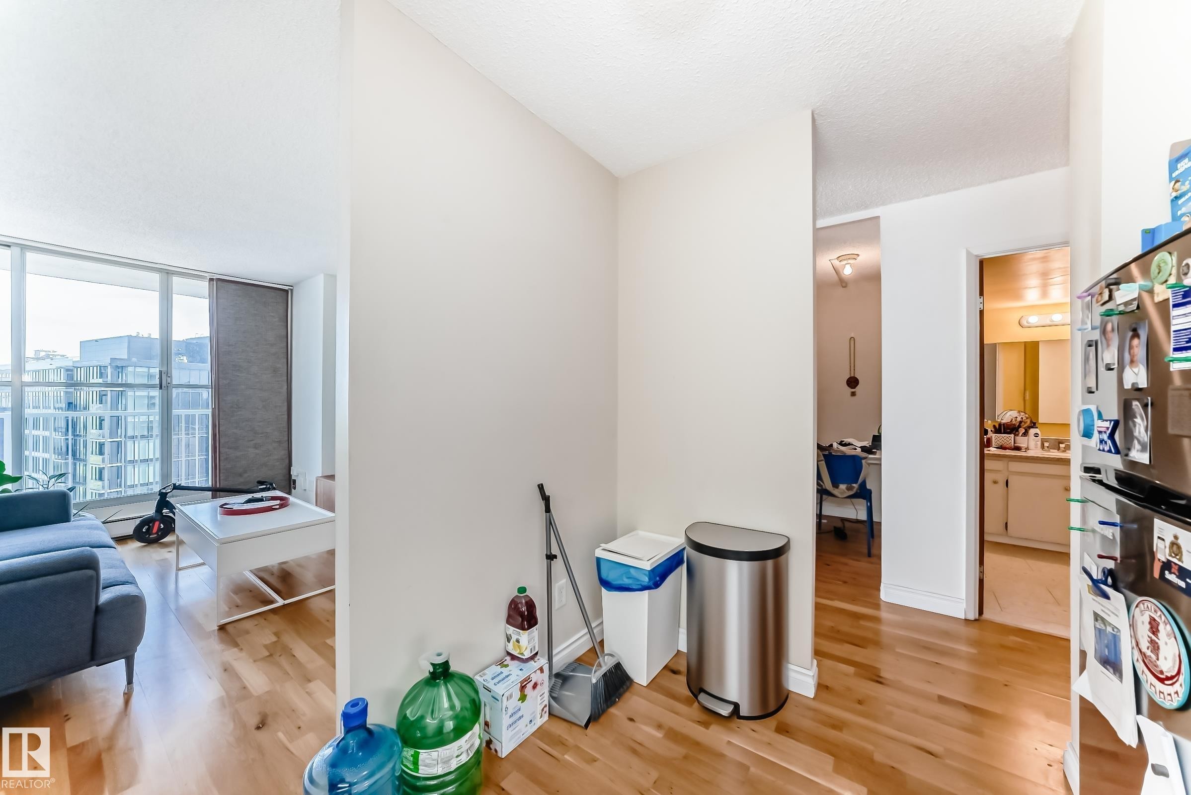 1203 12141 Jasper Avenue, Edmonton, AB - Indoor
