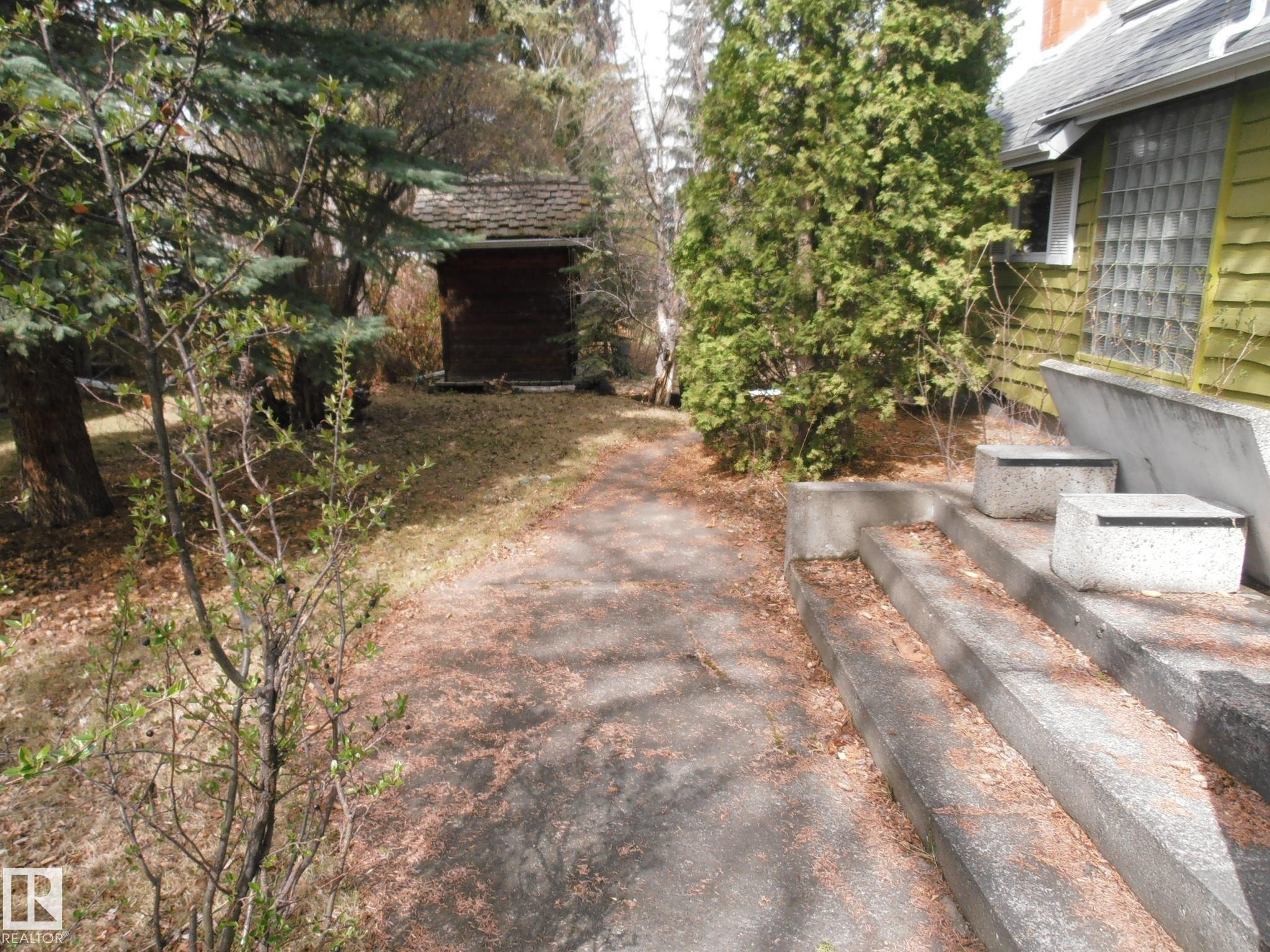 3830 112 Avenue, Edmonton, AB - Outdoor