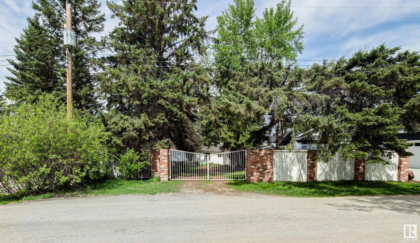 32 Marine Drive, Rural Parkland County, AB - Outdoor