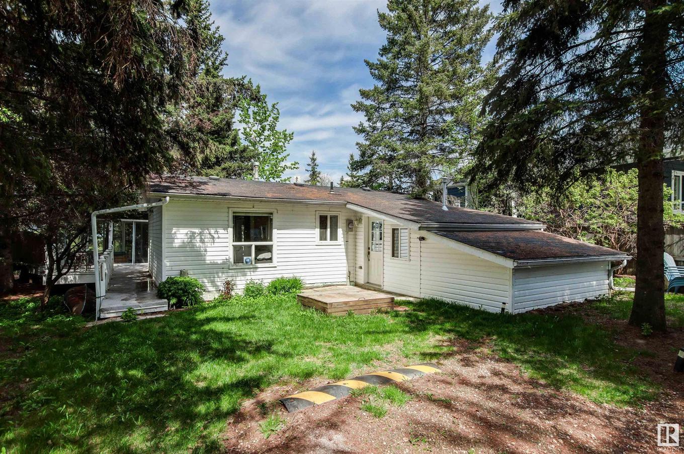 32 Marine Drive, Rural Parkland County, AB - Outdoor