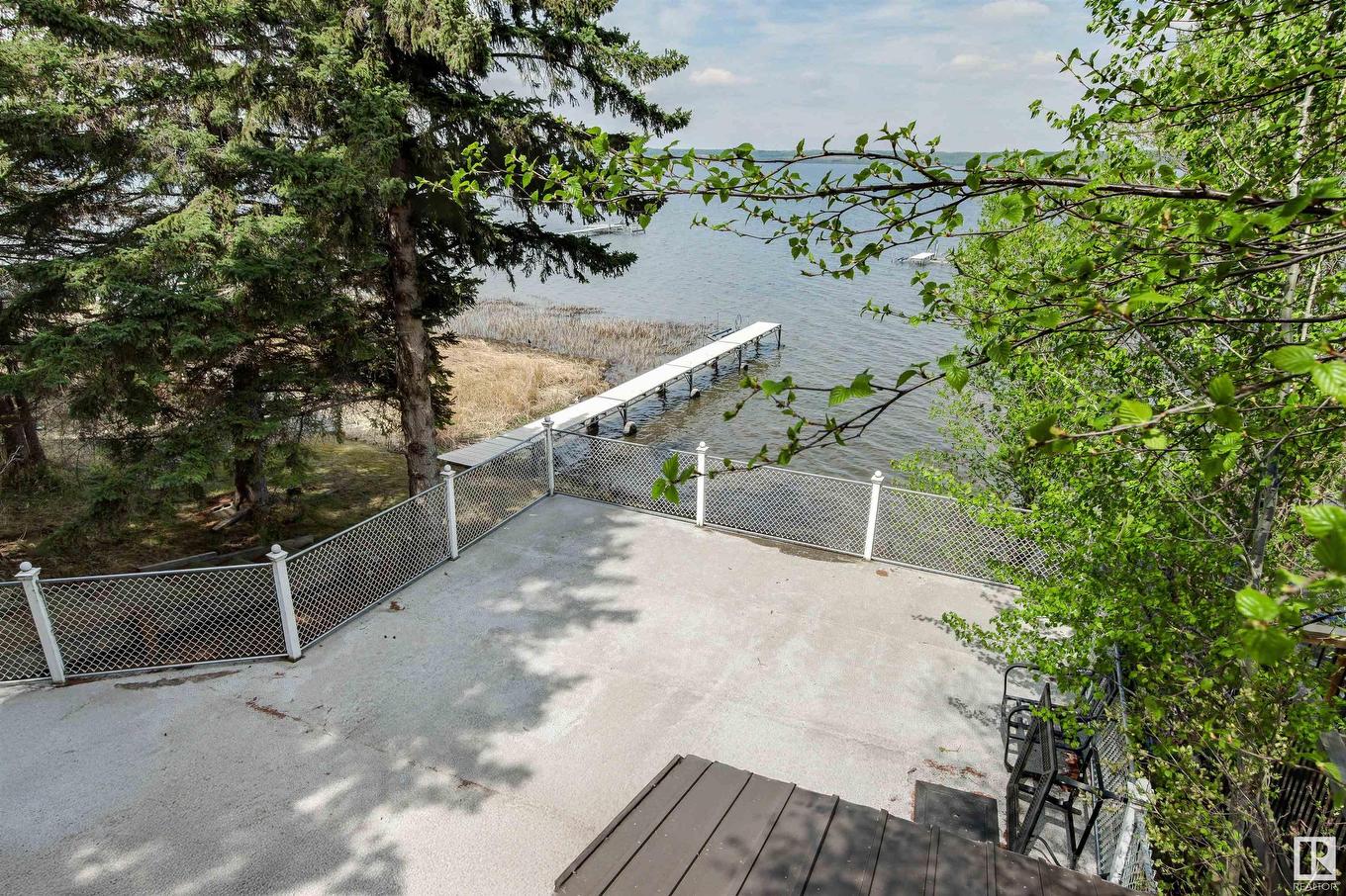 32 Marine Drive, Rural Parkland County, AB - Outdoor With Body Of Water