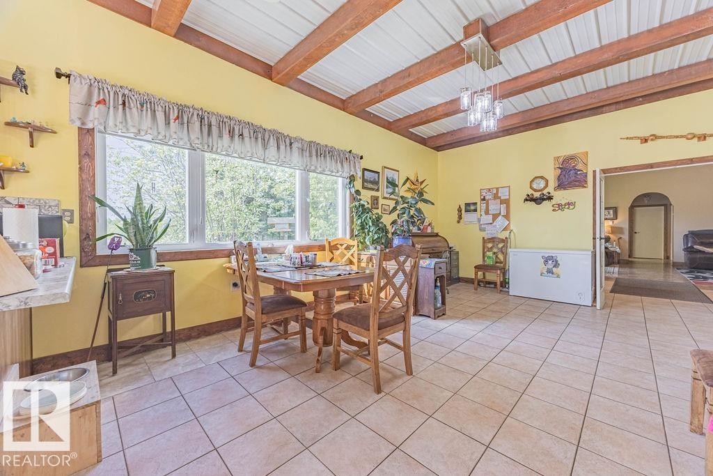 58031 Range Road 21, Rural Barrhead County, AB - Indoor Photo Showing Dining Room