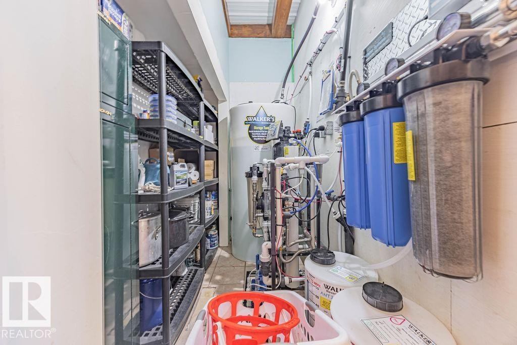 58031 Range Road 21, Rural Barrhead County, AB - Indoor Photo Showing Bathroom