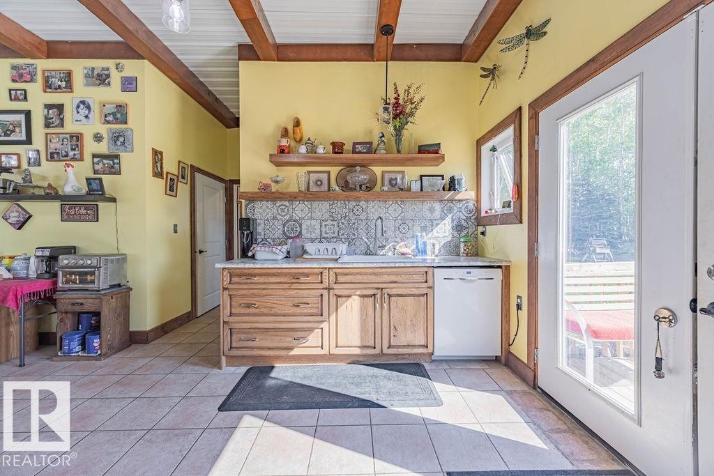 58031 Range Road 21, Rural Barrhead County, AB - Indoor Photo Showing Other Room