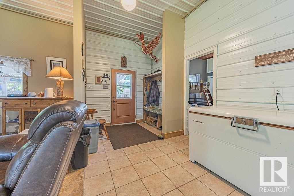 58031 Range Road 21, Rural Barrhead County, AB - Photo Showing Other Room