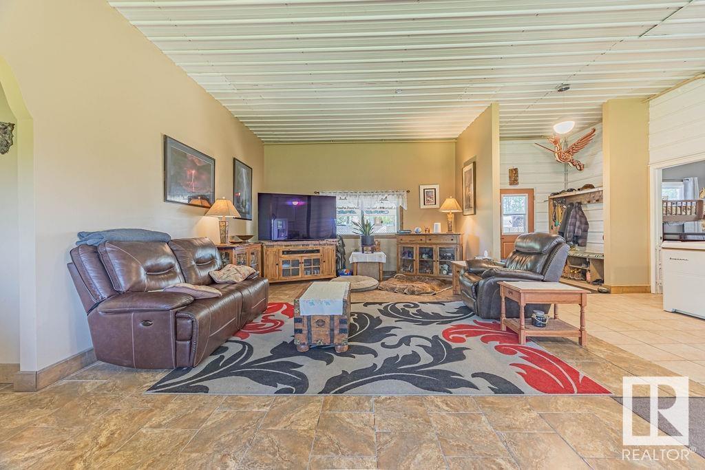 58031 Range Road 21, Rural Barrhead County, AB -