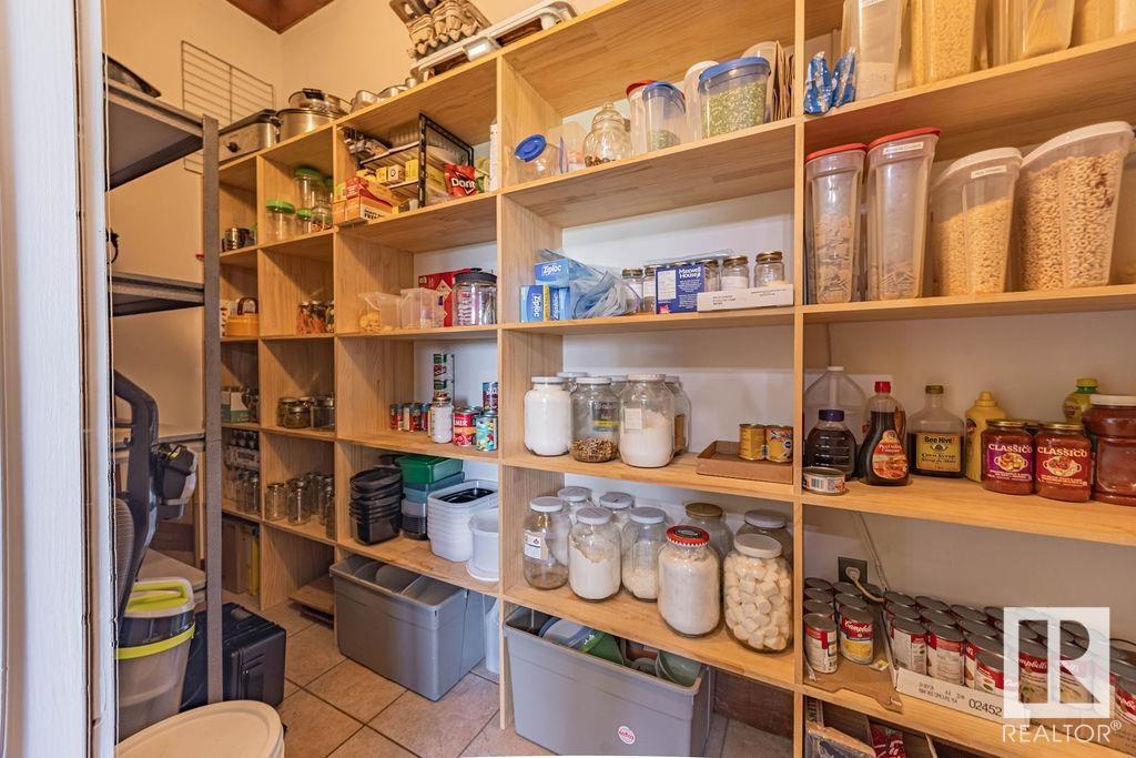 58031 Range Road 21, Rural Barrhead County, AB - Indoor With Storage