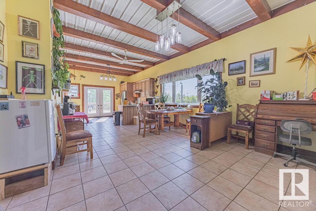 58031 Range Road 21, Rural Barrhead County, AB - Indoor Photo Showing Other Room