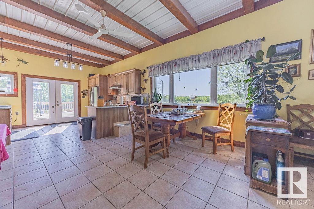 58031 Range Road 21, Rural Barrhead County, AB - Indoor