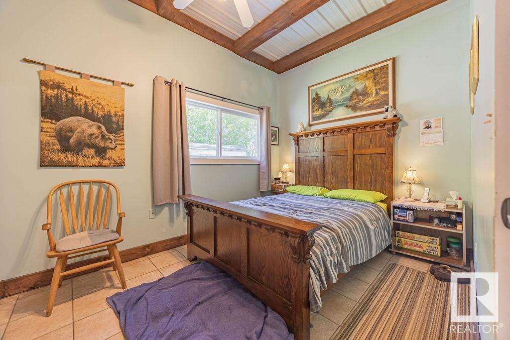 58031 Range Road 21, Rural Barrhead County, AB - Indoor Photo Showing Bedroom