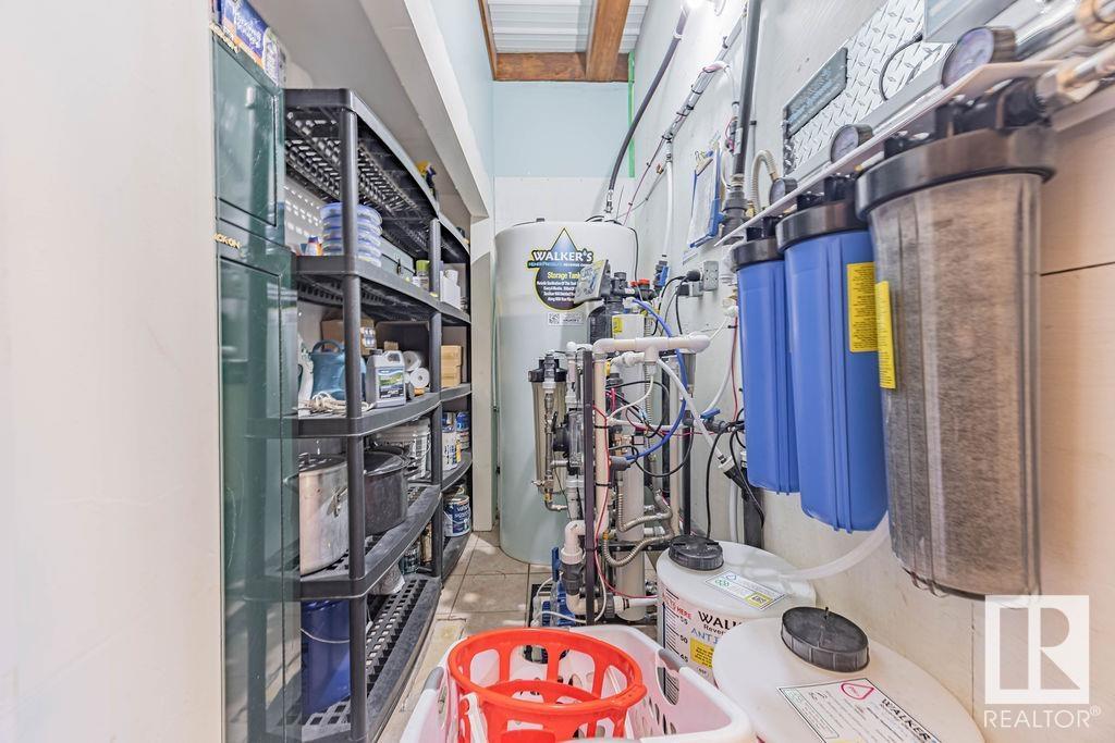 58031 Range Road 21, Rural Barrhead County, AB - Indoor