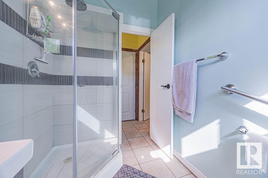 58031 Range Road 21, Rural Barrhead County, AB - Indoor Photo Showing Bathroom