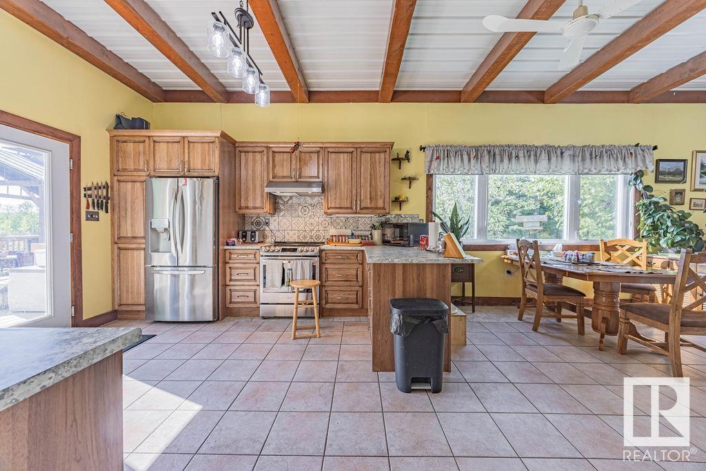 58031 Range Road 21, Rural Barrhead County, AB - Indoor Photo Showing Other Room