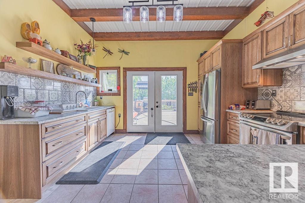58031 Range Road 21, Rural Barrhead County, AB - Indoor Photo Showing Kitchen