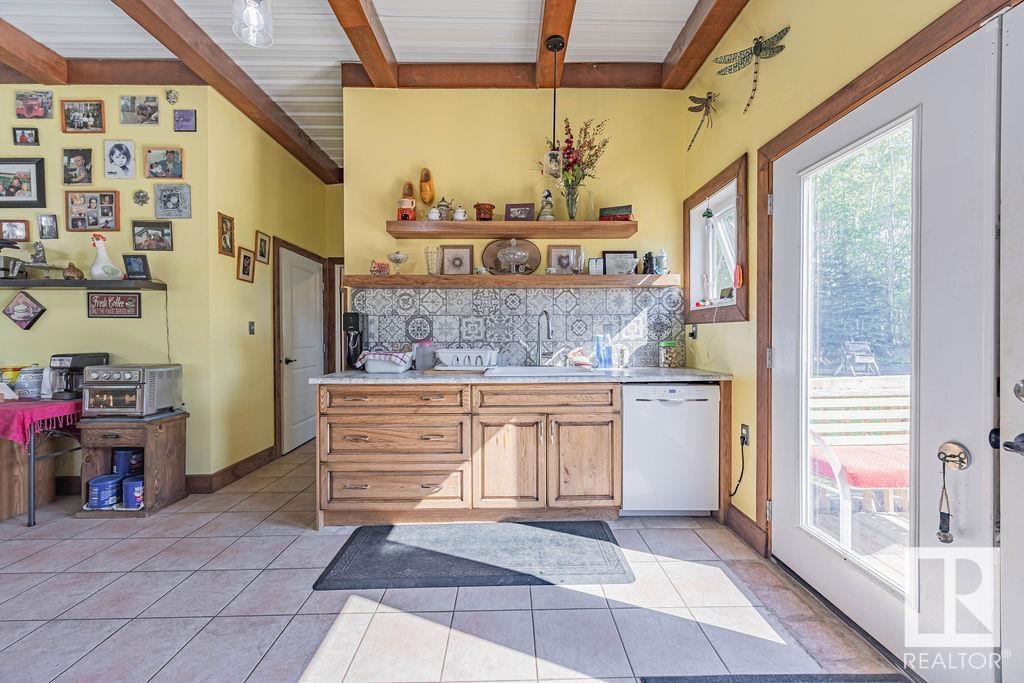 58031 Range Road 21, Rural Barrhead County, AB - Indoor Photo Showing Other Room