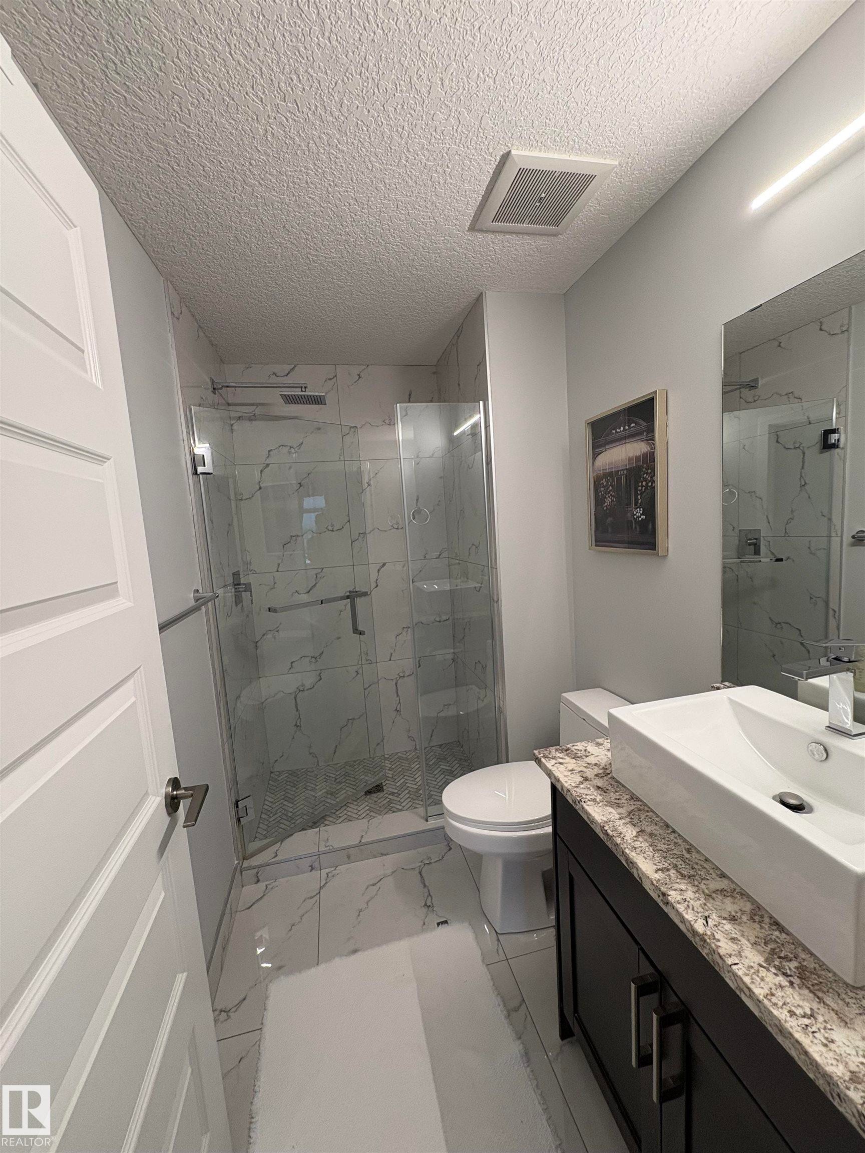 531 5151 Windermere Boulevard Sw, Edmonton, AB - Indoor Photo Showing Bathroom