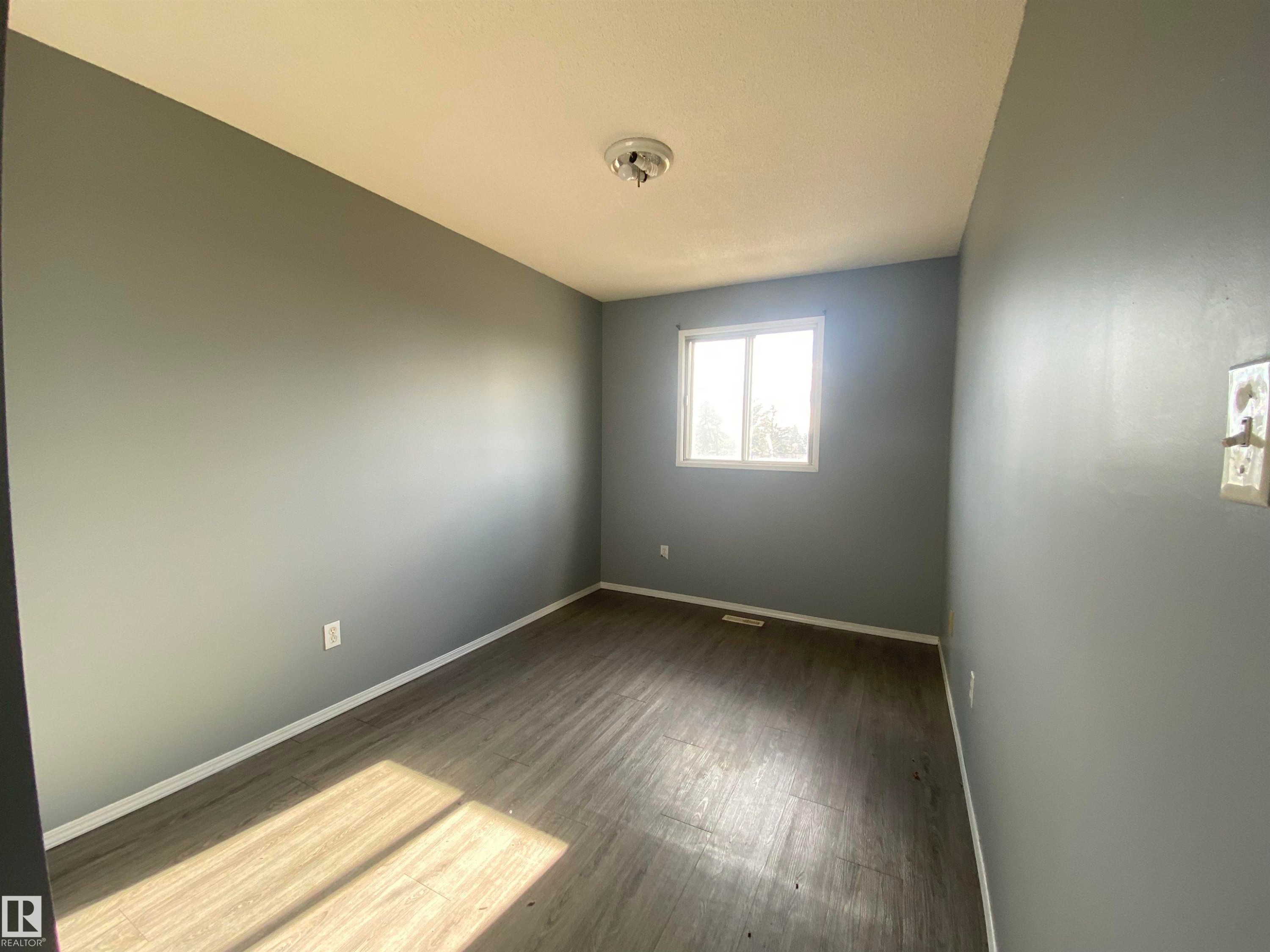 16427 115 Street, Edmonton, AB - Indoor Photo Showing Other Room