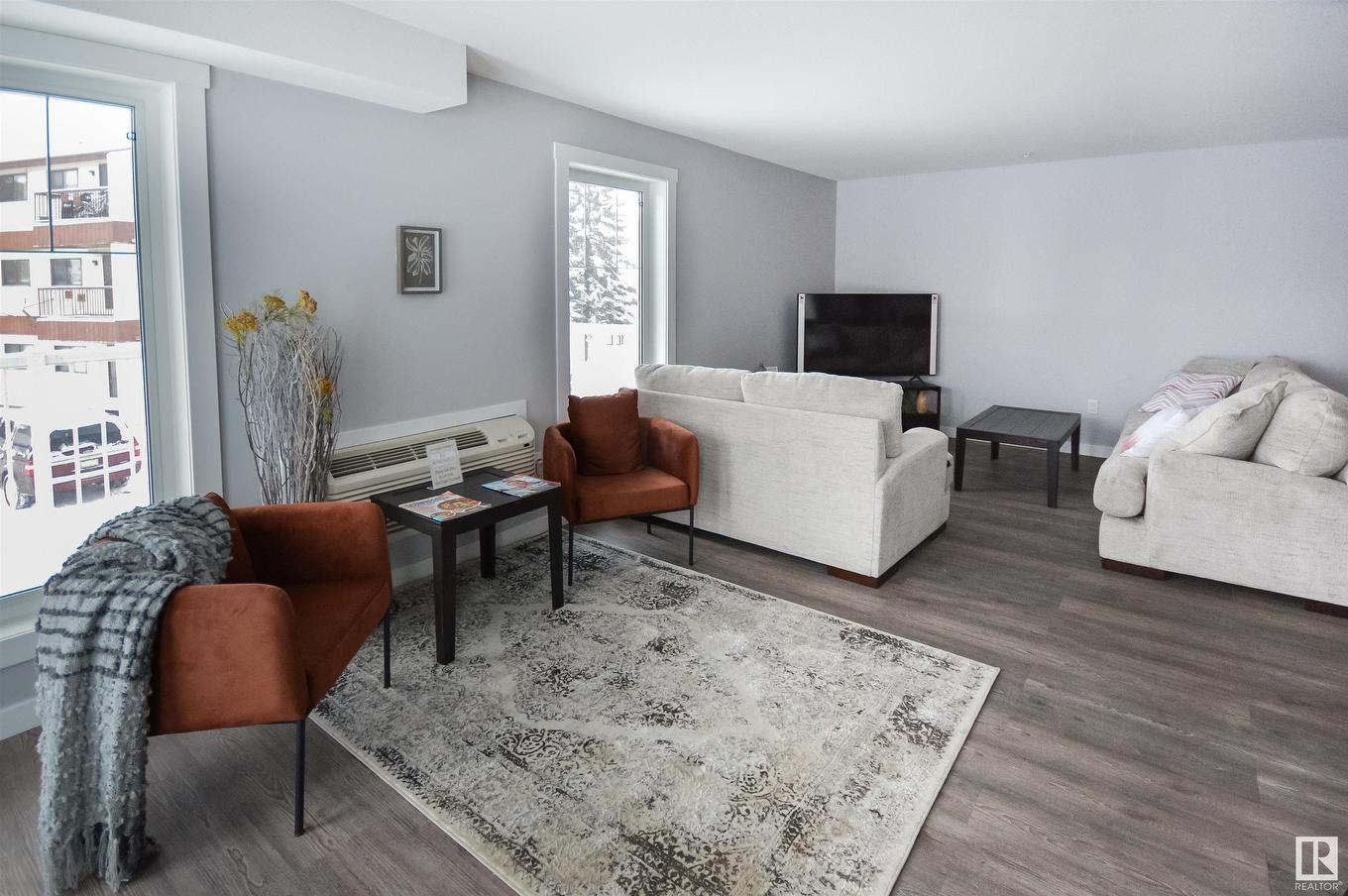 101 4110 43 Avenue, Bonnyville Town, AB - Indoor Photo Showing Living Room