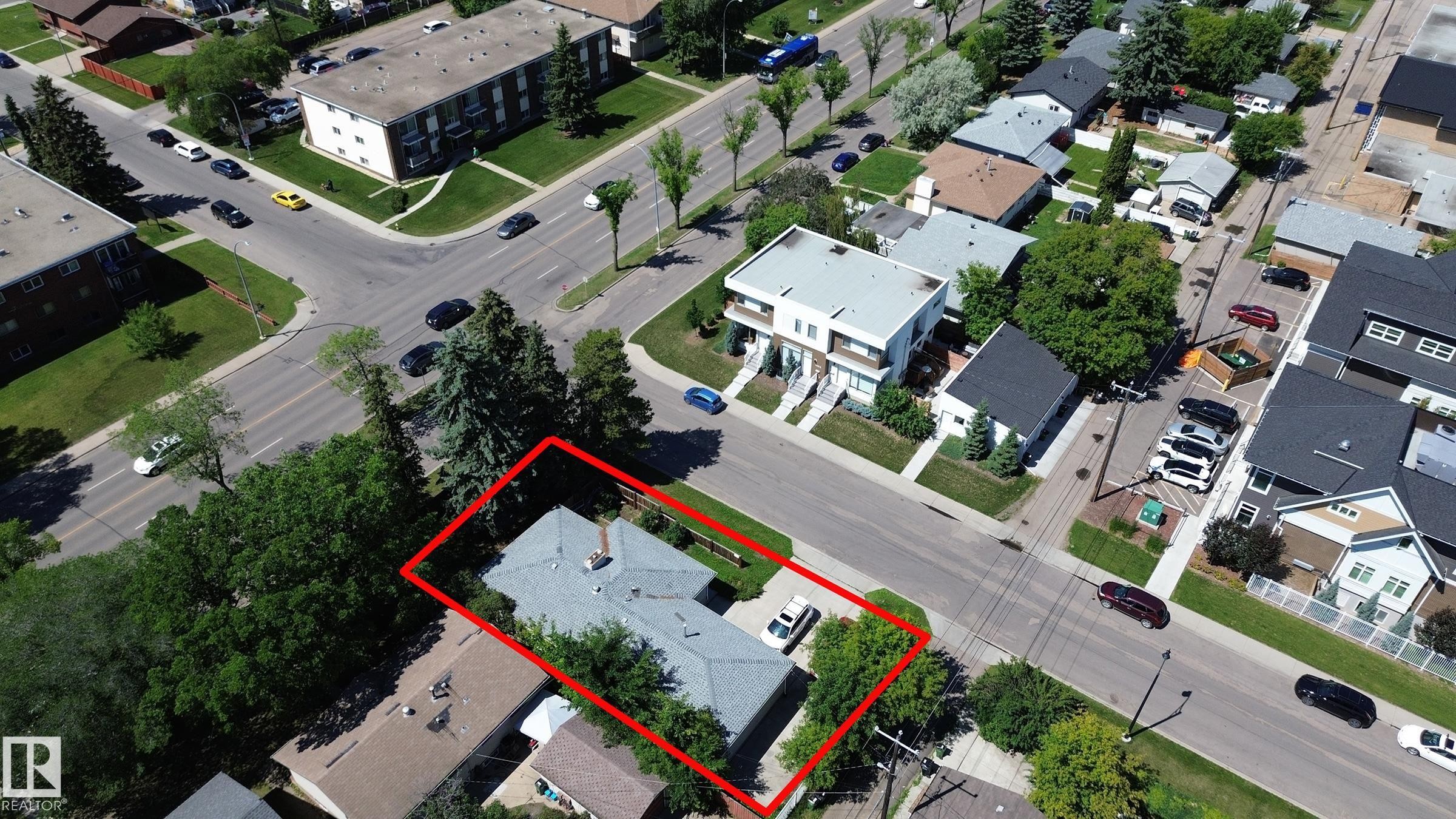14807 98 Avenue, Edmonton, AB - With View