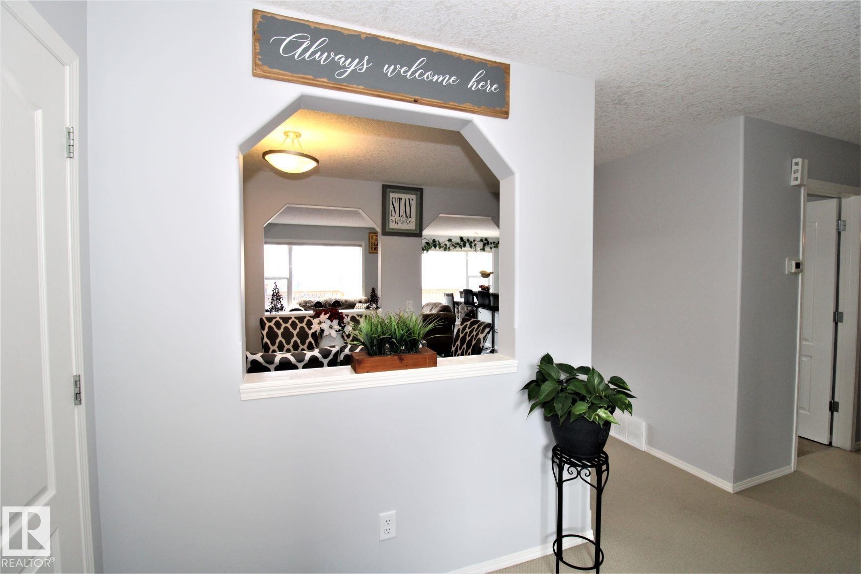 1218 37 Avenue Nw, Edmonton, AB - Indoor Photo Showing Other Room