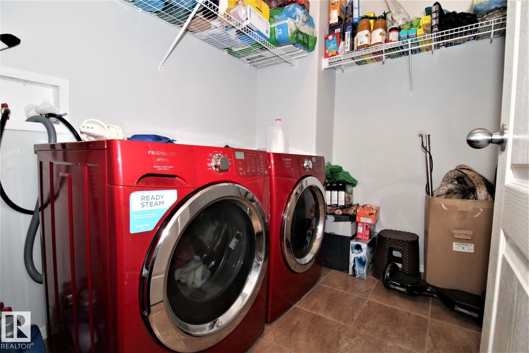 1218 37 Avenue Nw, Edmonton, AB - Indoor Photo Showing Laundry Room