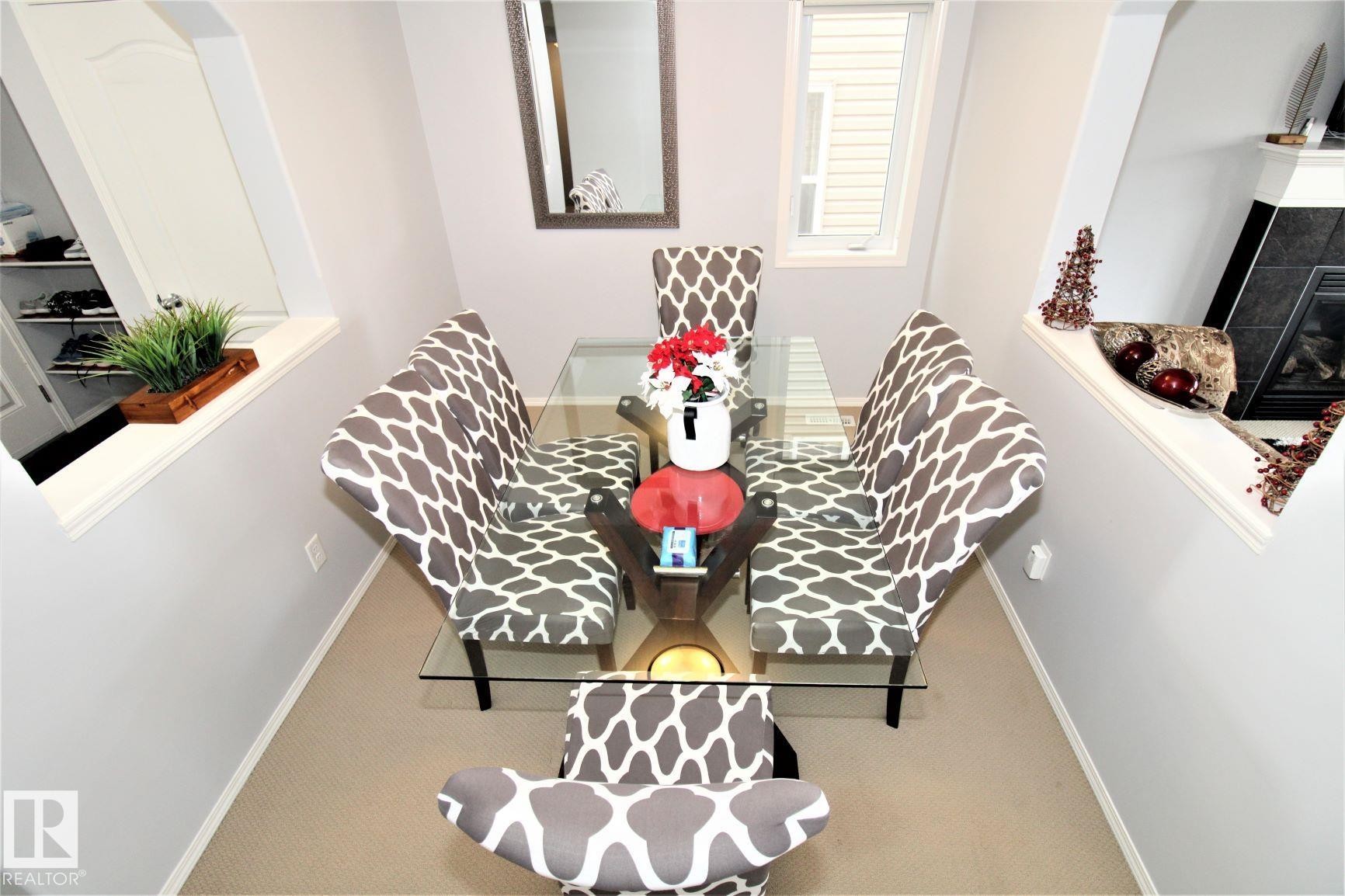 1218 37 Avenue Nw, Edmonton, AB - Indoor Photo Showing Other Room