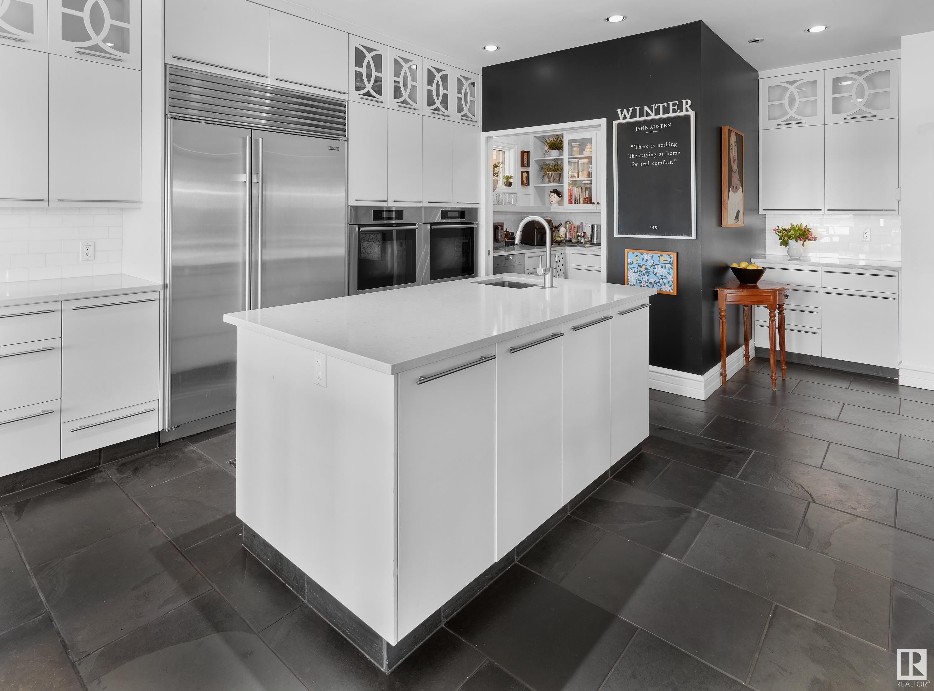 4804 154 Street, Edmonton, AB - Indoor Photo Showing Kitchen