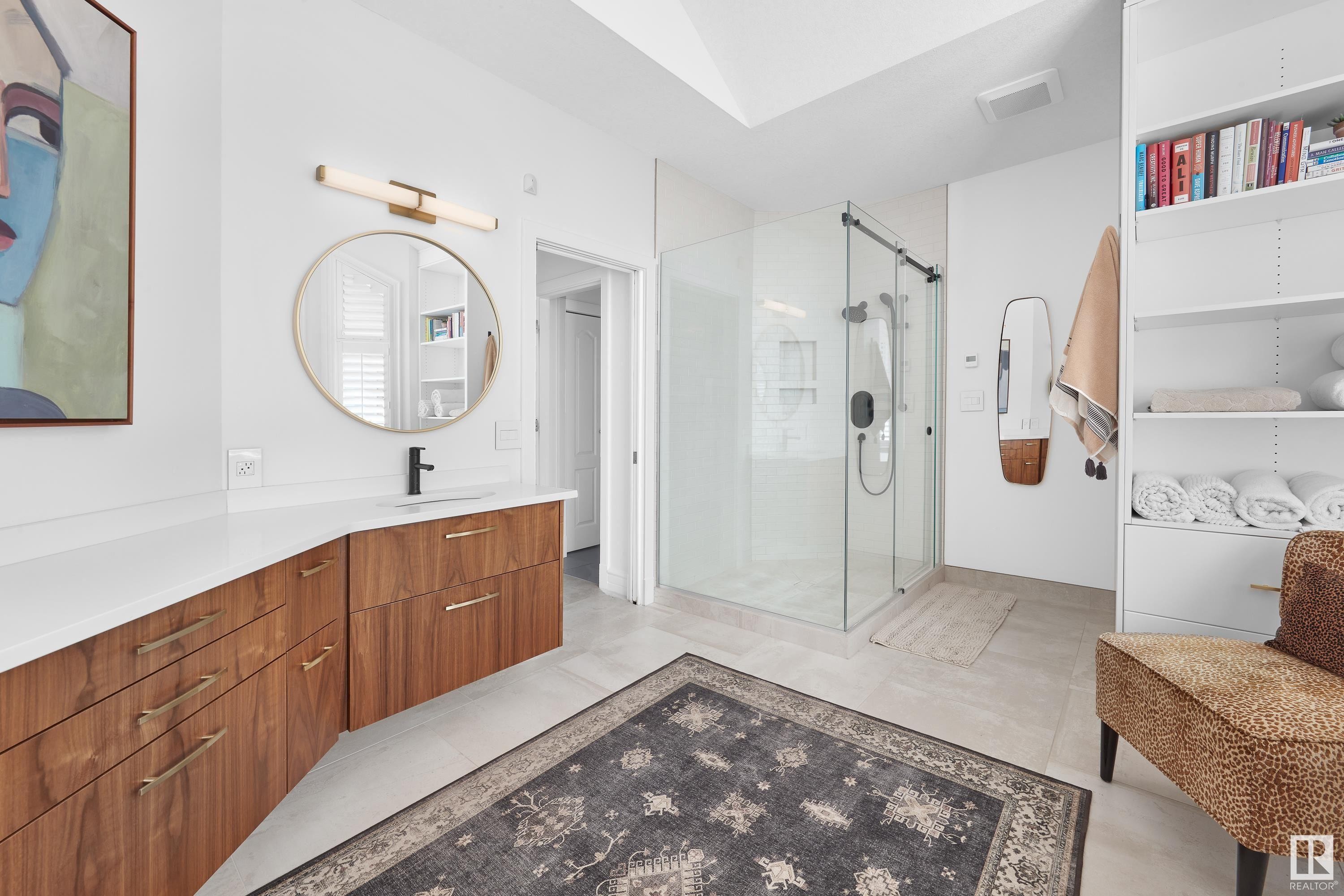 4804 154 Street, Edmonton, AB - Indoor Photo Showing Bathroom